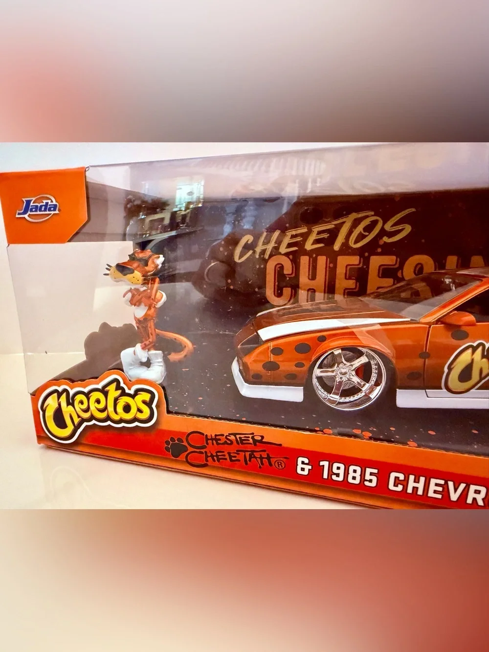 New 2026 JADA 1:24 CHEETOS Chester Cheetah & 1985 Chevrolet Camaro Z28 Die Cast